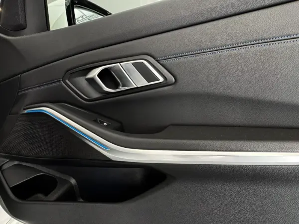 BMW 320 e Touring xDrive Auto Sport 57