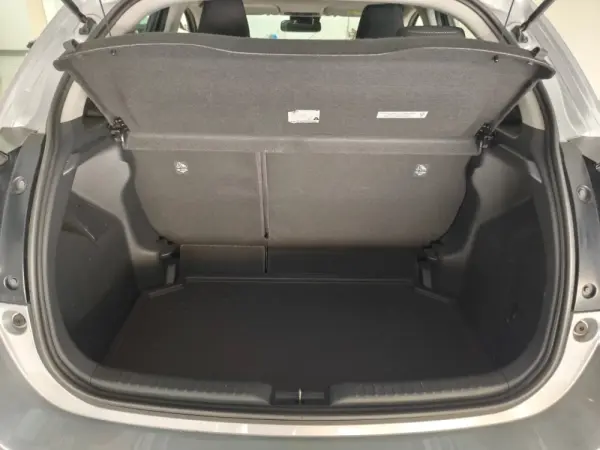 Toyota Yaris 1.5 HDF Comfort Plus 20