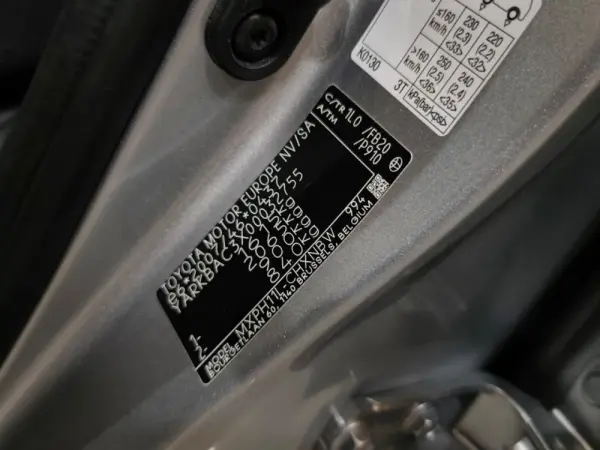 Toyota Yaris 1.5 HDF Comfort Plus 21