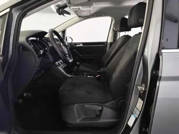 Volkswagen Touran 1.6 TDI Highline 5