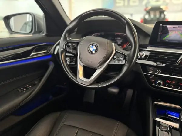 BMW 520 6