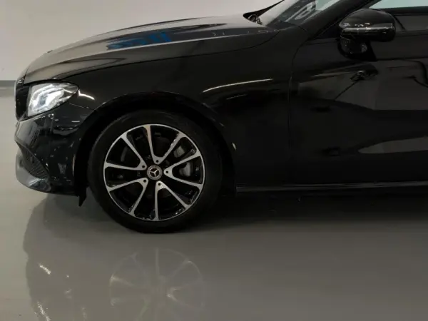 Mercedes-Benz E 220 5