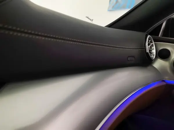 Mercedes-Benz E 220 17