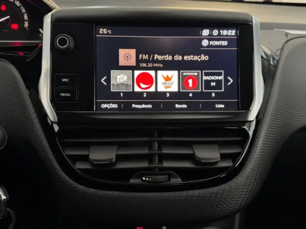 Peugeot 2008 1.2 PureTech Signature 32