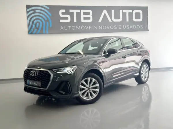 Audi Q3 Sportback 45 TFSIe S tronic 1