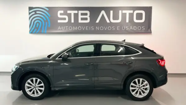 Audi Q3 Sportback 45 TFSIe S tronic 3