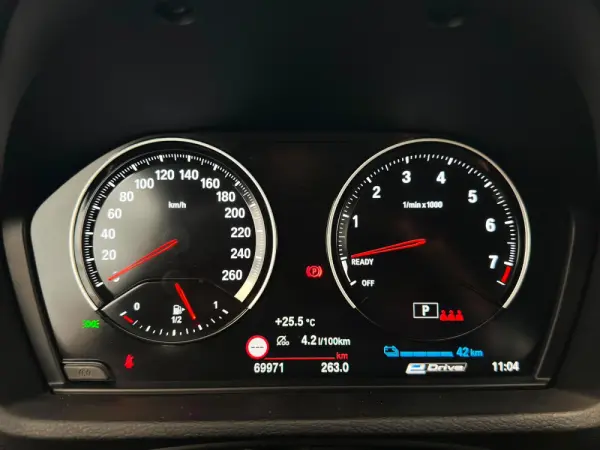 BMW X1 25 e xDrive 22