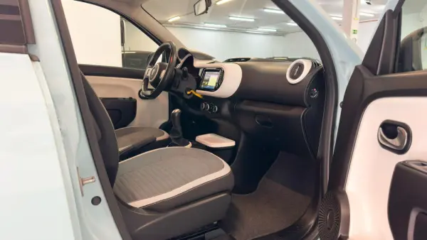 Renault Twingo 1.0 SCe Limited 11