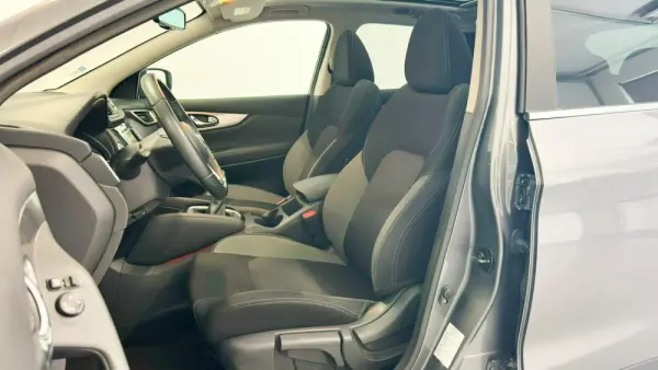 Nissan Qashqai 1.3 DIG-T N-Connecta J18 13