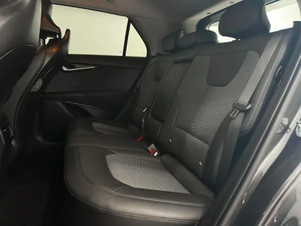 Kia Niro 1.6 GDi HEV Tech 11