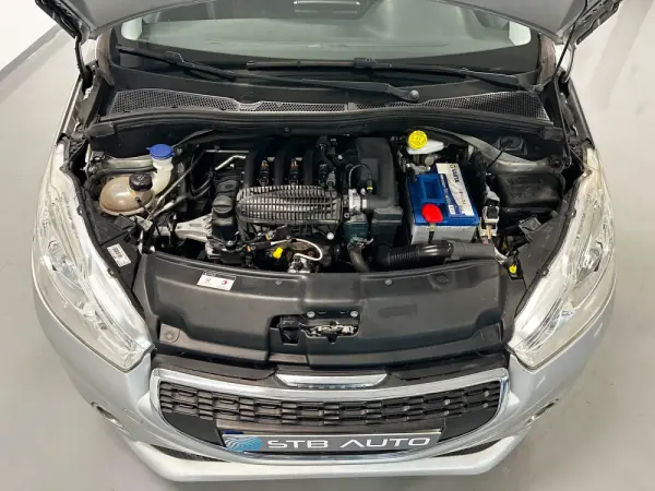 Peugeot 208 1.2 VTi Active 23