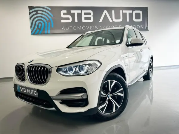 BMW X3 30 e xDrive Line Luxury 2