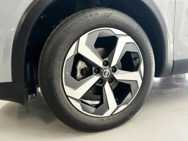 Nissan Qashqai 1.3 DIG-T MHEV Premiere Edition 11