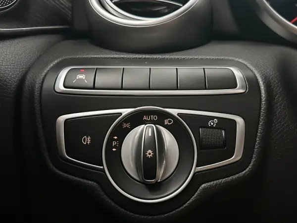 Mercedes-Benz C 300 de T 9G-TRONIC Avantgarde 29