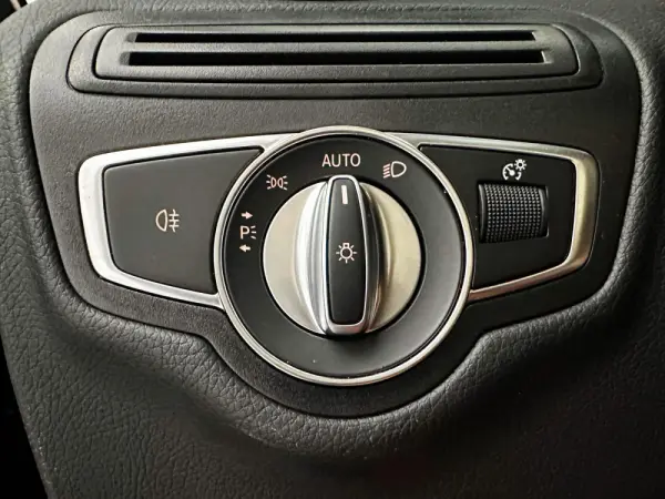 Mercedes-Benz GLC 300 de Coupé 4Matic 42