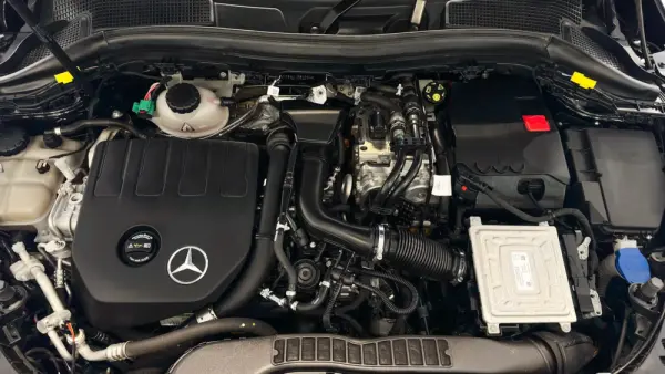 Mercedes-Benz GLA 250 e Progressive 14