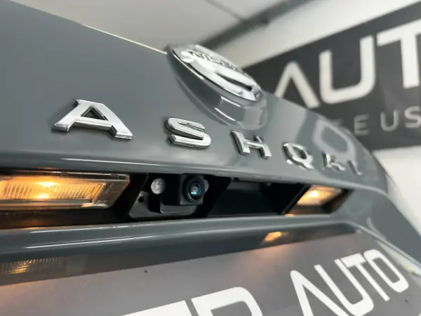 Nissan Qashqai 1.3 DIG-T MHEV Premiere Edition 19