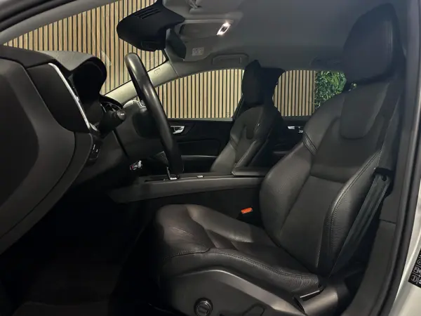 Volvo V60 B4 D Geartronic Momentum Pro 13