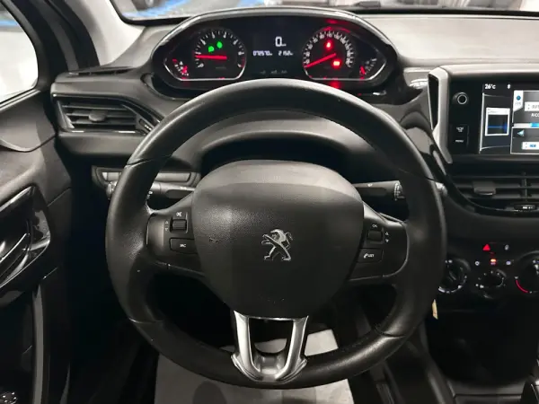Peugeot 208 1.2 VTi Active 9