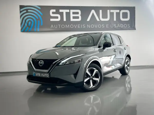 Nissan Qashqai 1.3 DIG-T MHEV Premiere Edition 32