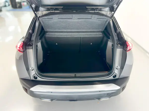 Peugeot 2008 1.2 PureTech GT Line 13