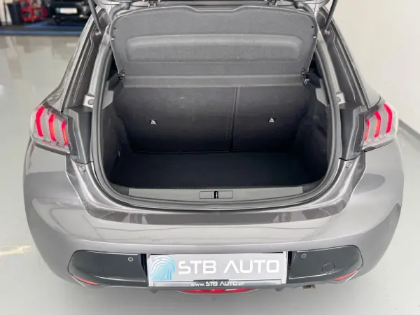 Peugeot 208 1.2 PureTech Allure Pack 18