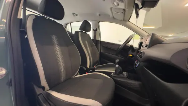 Hyundai i10 1.0 Comfort 8