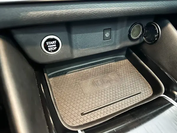 Nissan Qashqai 1.3 DIG-T MHEV Premiere Edition 44