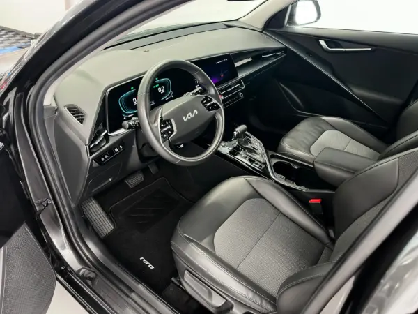 Kia Niro 1.6 GDi HEV Tech 6