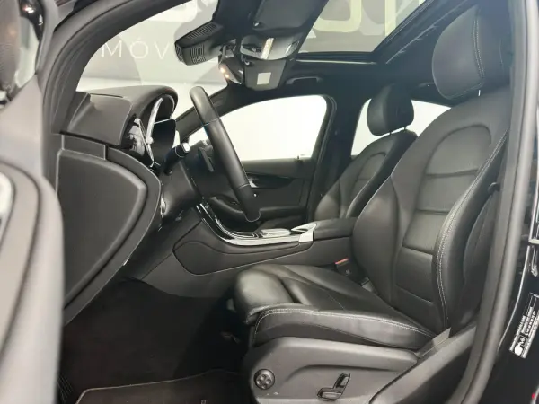 Mercedes-Benz GLC 300 de Coupé 4Matic 8