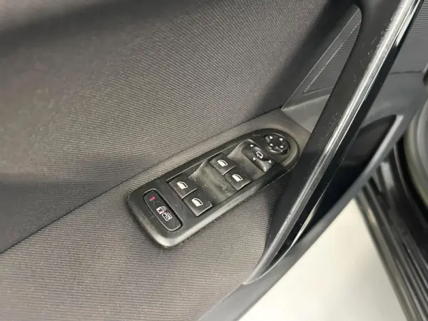 Peugeot 508 SW 1.6 e-HDi Allure 2-Tronic 105g 17
