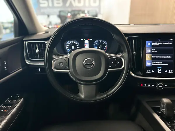 Volvo V60 B4 D Geartronic Momentum Pro 31