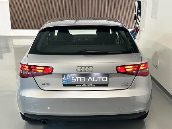 Audi A3 1.6 TDI Attraction Ultra 3