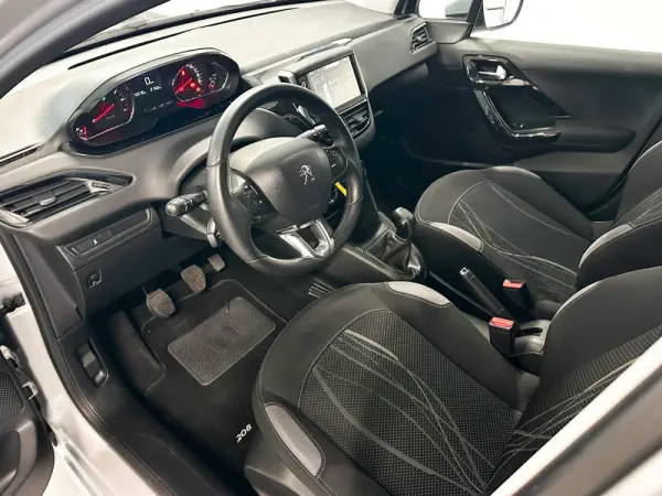 Peugeot 208 1.2 VTi Active 10