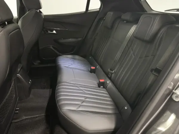 Peugeot 2008 1.2 PureTech GT Line 11