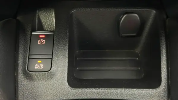 Nissan Qashqai 1.3 DIG-T N-Connecta J18 20