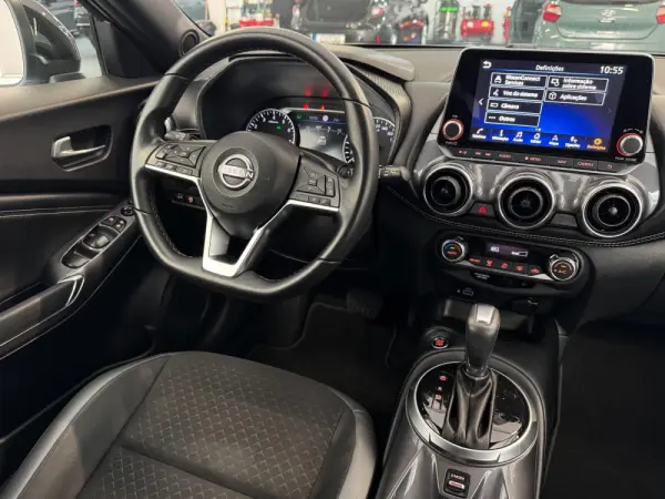 Nissan Juke 1.0 DIG-T N-Connecta DCT 10