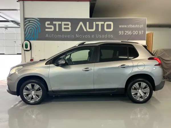 Peugeot 2008 1.2 PureTech Style 2