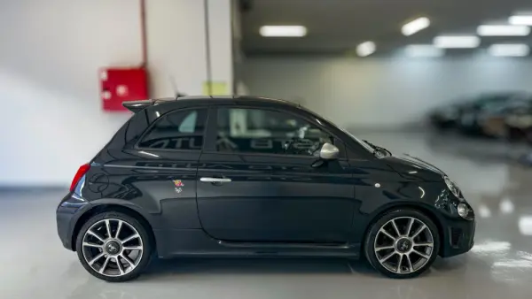 Abarth 595 1.4 T-Jet Turismo 9