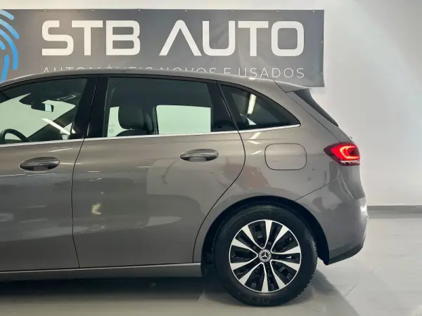 Mercedes-Benz B 180 7G-DCT Progressive 27