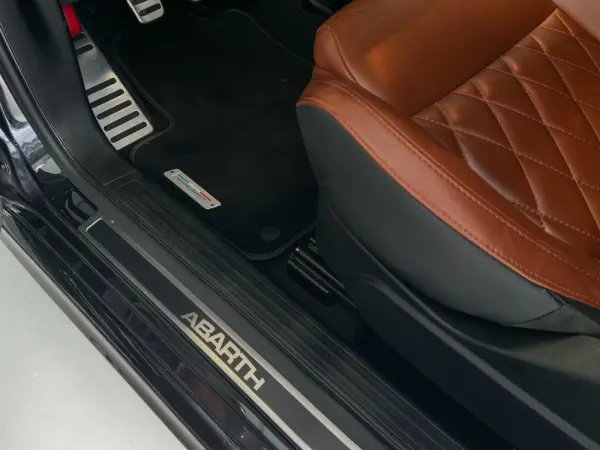 Abarth 595 1.4 T-Jet Turismo 19