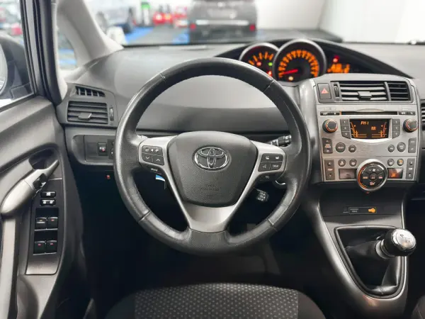 Toyota Verso 2.0 D-4D Energy 7