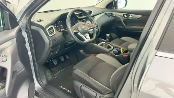 Nissan Qashqai 1.3 DIG-T N-Connecta J18 9