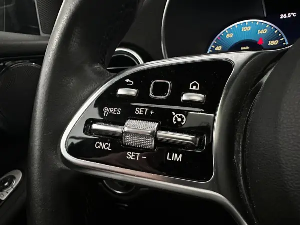 Mercedes-Benz GLC 300 de Coupé 4Matic 38
