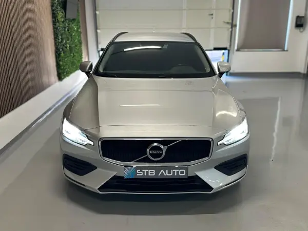 Volvo V60 B4 D Geartronic Momentum Pro 45