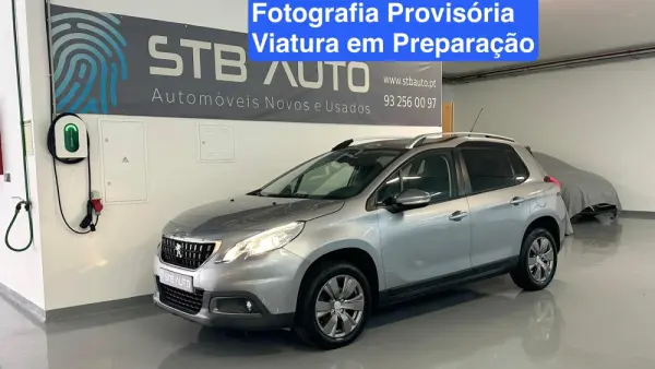 Peugeot 2008 1.2 PureTech Style 1