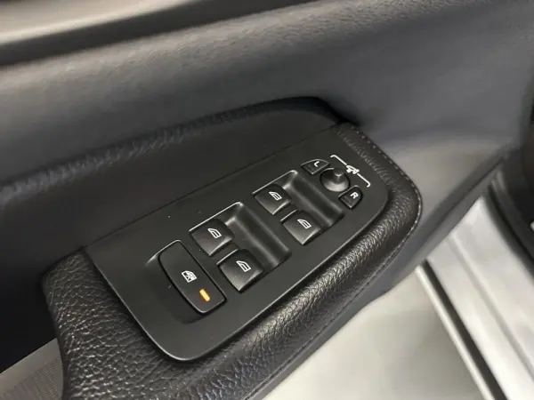 Volvo V60 B4 D Geartronic Momentum Pro 36