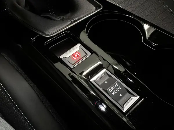Peugeot 2008 PureTech 130 Stop&Start Allure 15