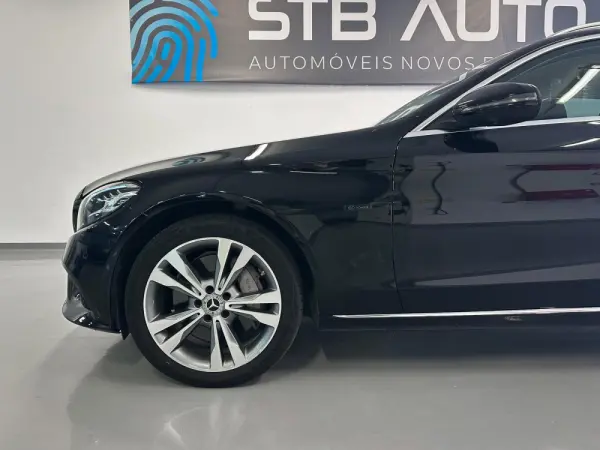Mercedes-Benz C 300 de T 9G-TRONIC Avantgarde 17