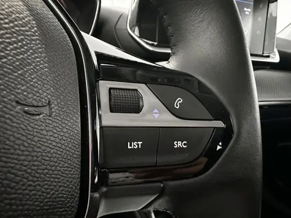 Peugeot 2008 PureTech 130 Stop&Start Allure 22
